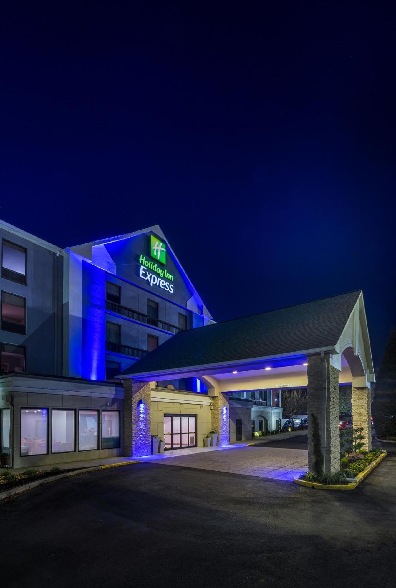 Holiday Inn Express Atlanta West - Theme Park Area By Ihg Литиа Спрингс Екстериор снимка