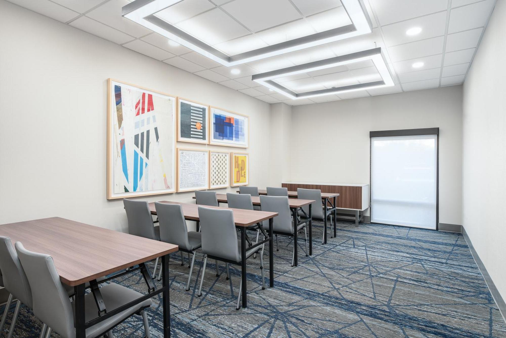 Holiday Inn Express Atlanta West - Theme Park Area By Ihg Литиа Спрингс Екстериор снимка