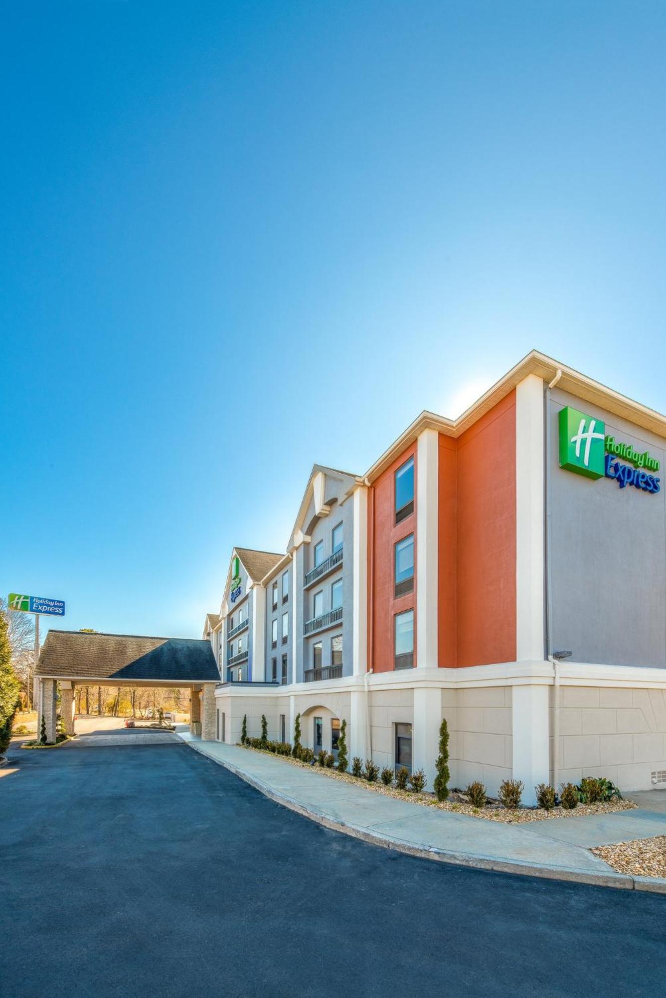 Holiday Inn Express Atlanta West - Theme Park Area By Ihg Литиа Спрингс Екстериор снимка